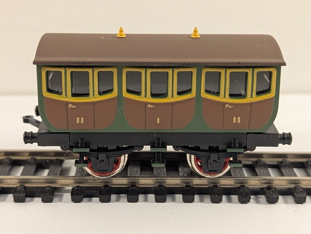 Bachmann HO Gauge “The Prussia” Passenger Coach
