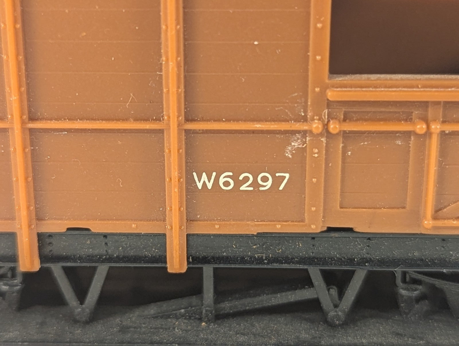 Tri-ang OO Gauge GWR Toad Brake Van Goods Wagon W6297 BR WR Brown