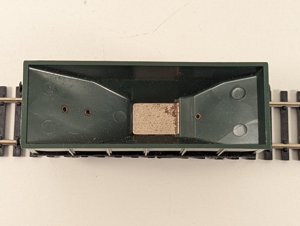 Tri-ang Hornby R347 OO Gauge Engineering Wagon – Green