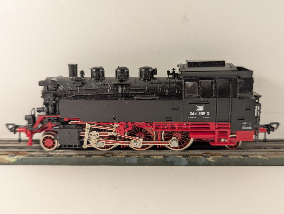 Fleischmann HO Gauge DB Class 064 Tank Locomotive Steam Locomotive 064 389-0