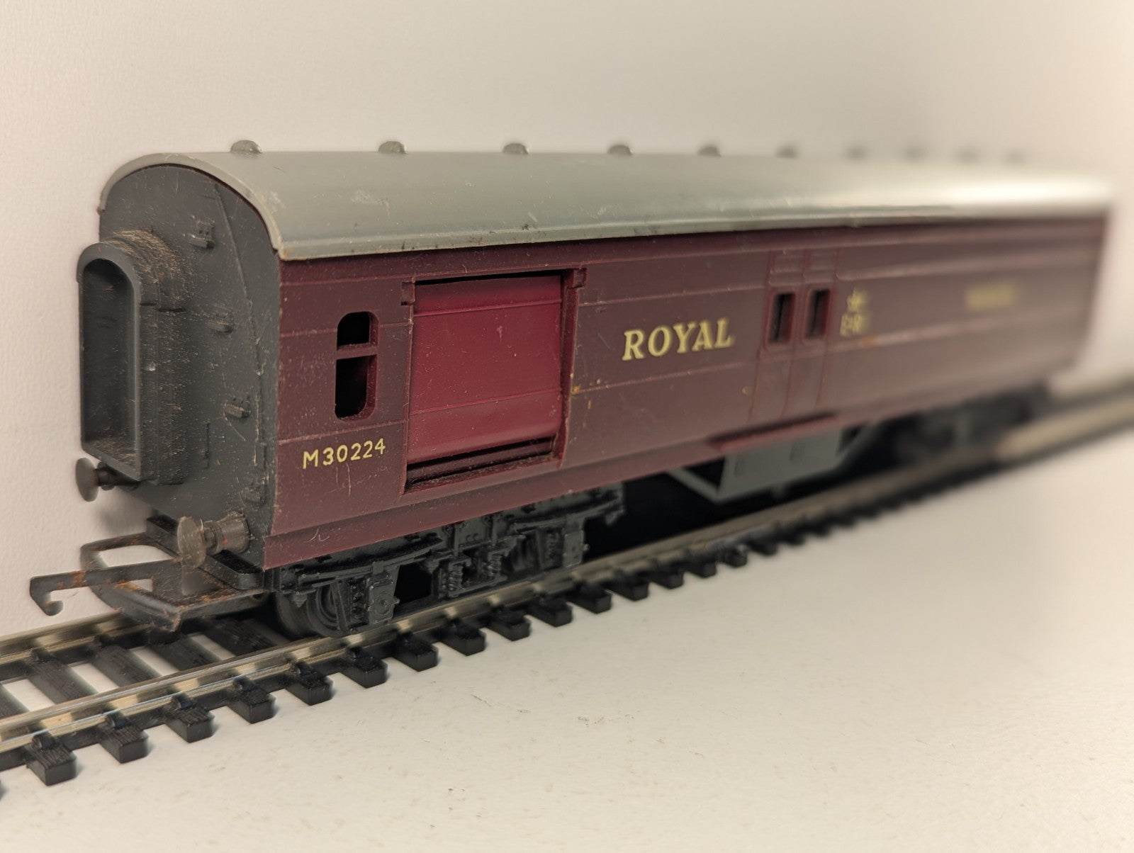 Tri-ang Hornby R23 OO Gauge Operating Royal Mail Coach