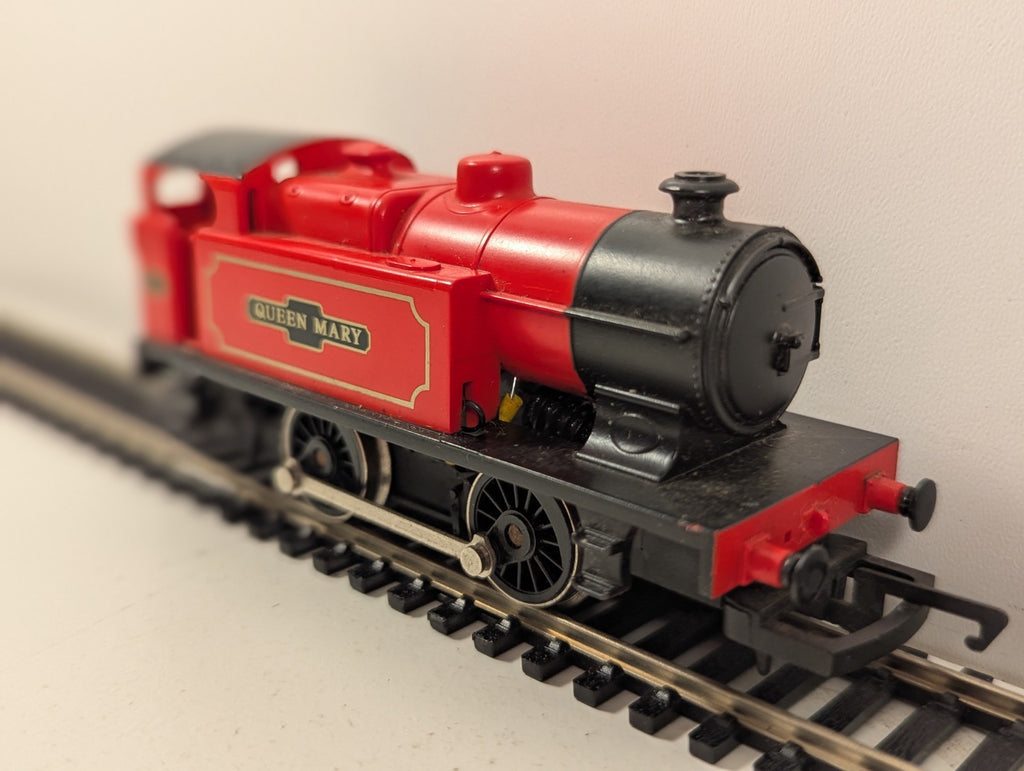 Hornby OO Gauge R863 Class D 0-4-0T “Queen Mary” No.43 Industrial Tank Loco