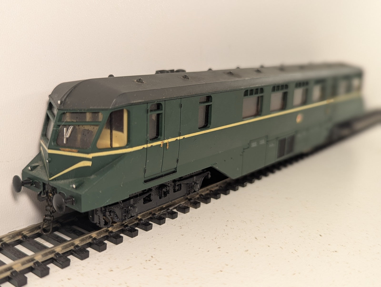 Lima OO Gauge GWR Streamlined Railcar Diesel Railcar W30W BR Green 305311W