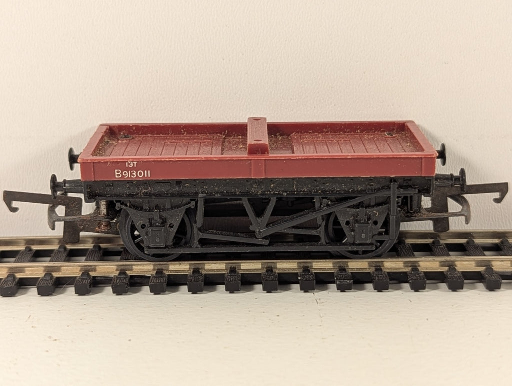 Tri-ang Railways OO Gauge BR Bolster Wagon B913011
