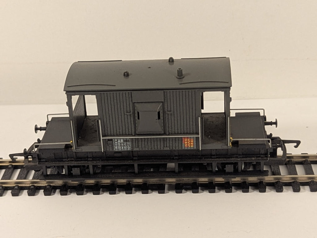 Hornby R.049 OO Gauge BR Sub-Sector 20 Ton Brake Van B954303