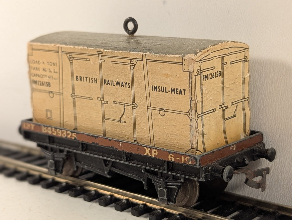 HornbyDublo 4648 Low-Sided Wagon with Detachable "Insul-Meat" Container OO Gauge