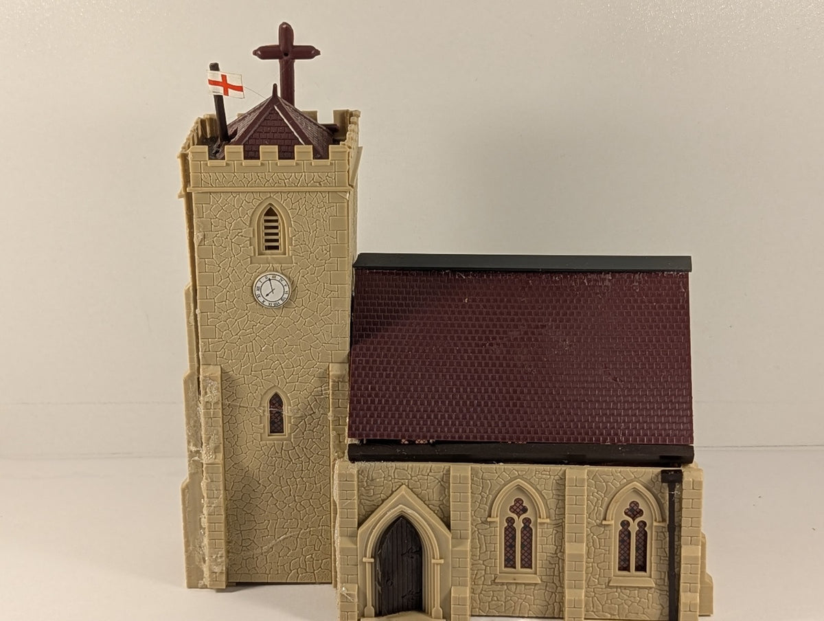 Hornby OO Gauge Country Church Buildings R138