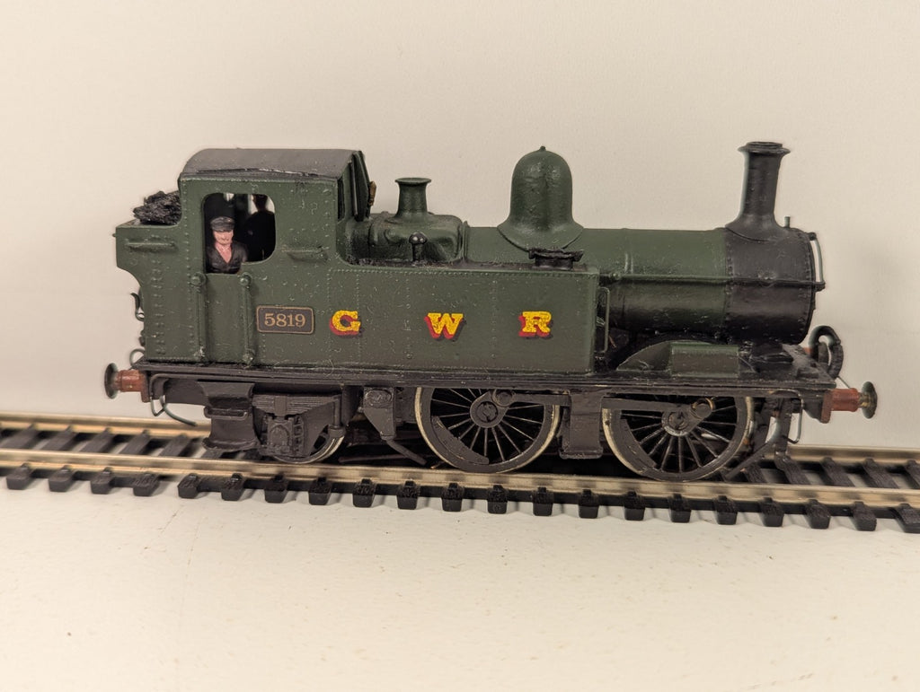 Kitbuilt OO Gauge GWR 14xx Class 0-4-2T No.5819 Steam Locomotive