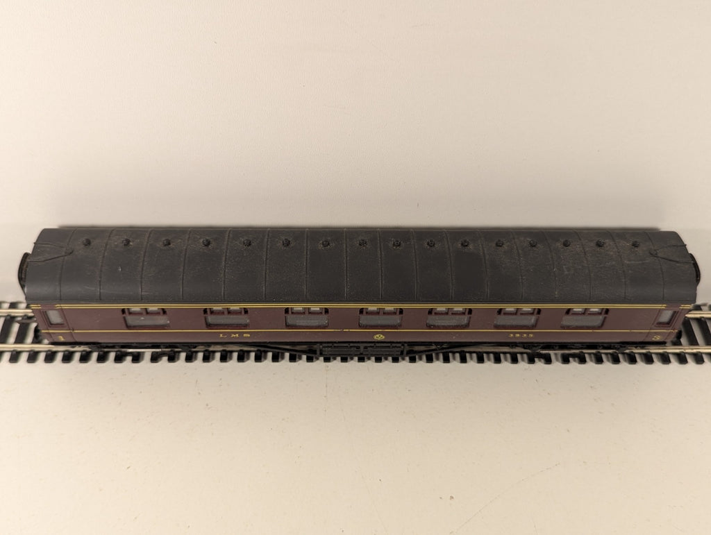 Hornby OO Gauge Class 92 Electric Locomotive Charles Dickens