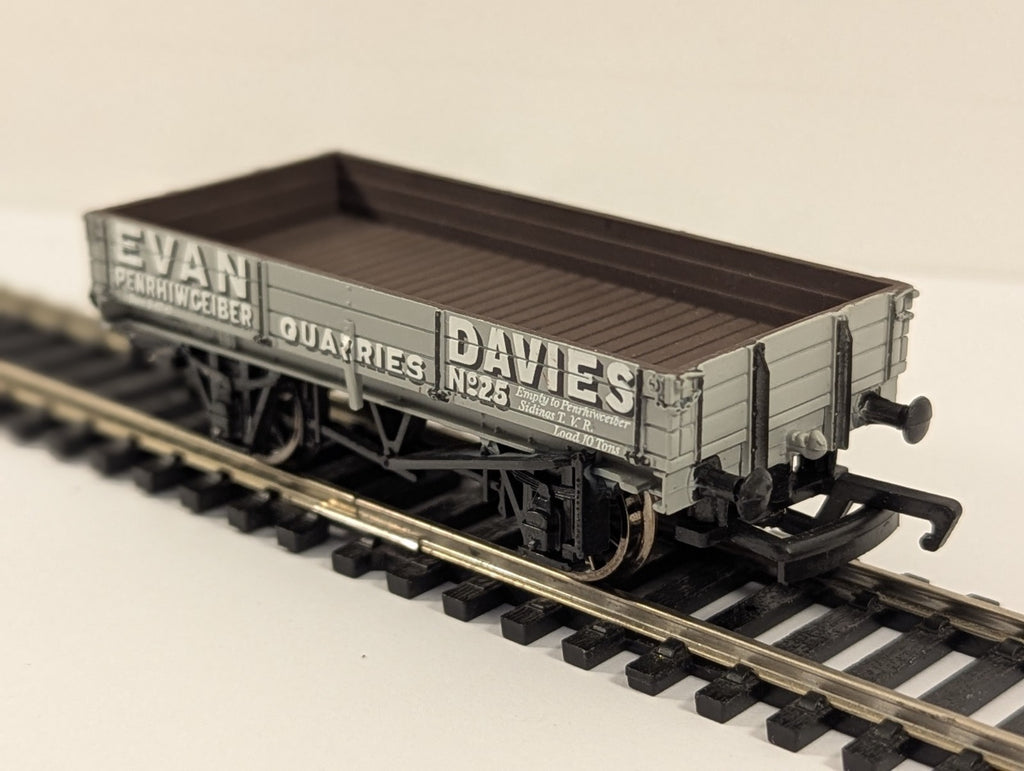 Bachmann Branchline 33-451A Evans Davies 3 Plank Wagon