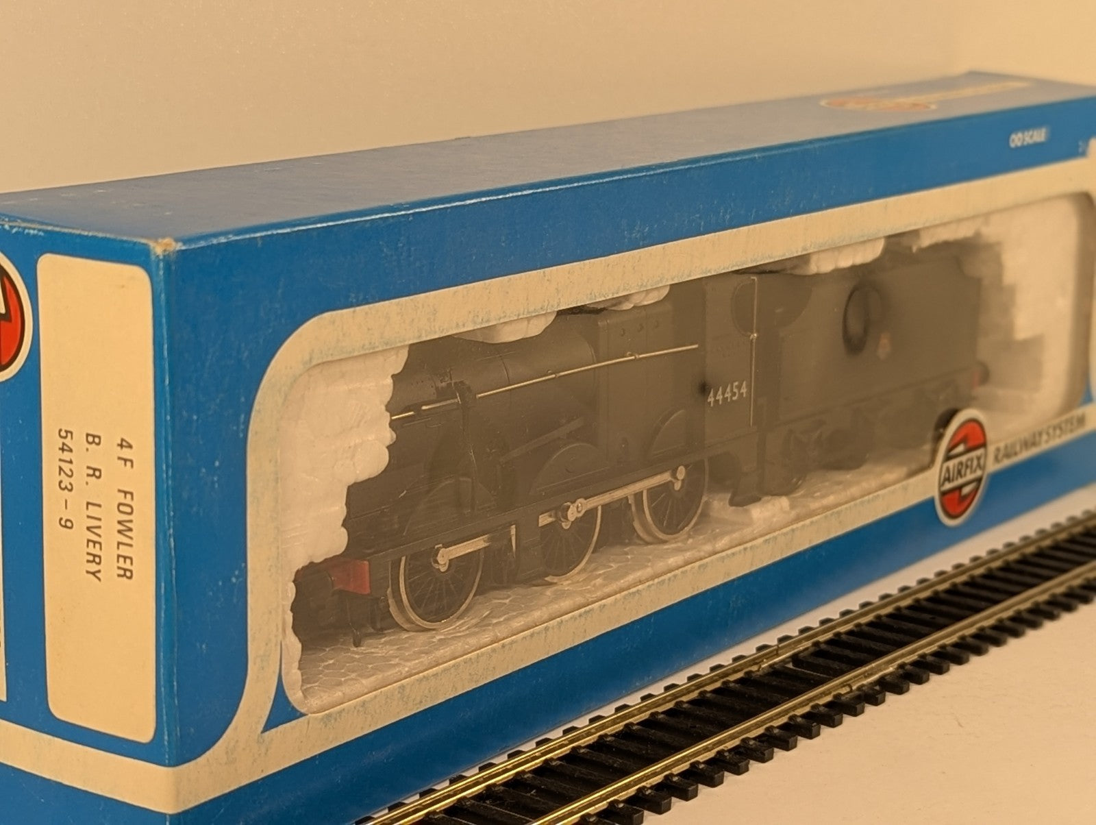 Airfix 54123 OO Gauge Fowler 4F 0-6-0 No. 44454 BR Black - Boxed