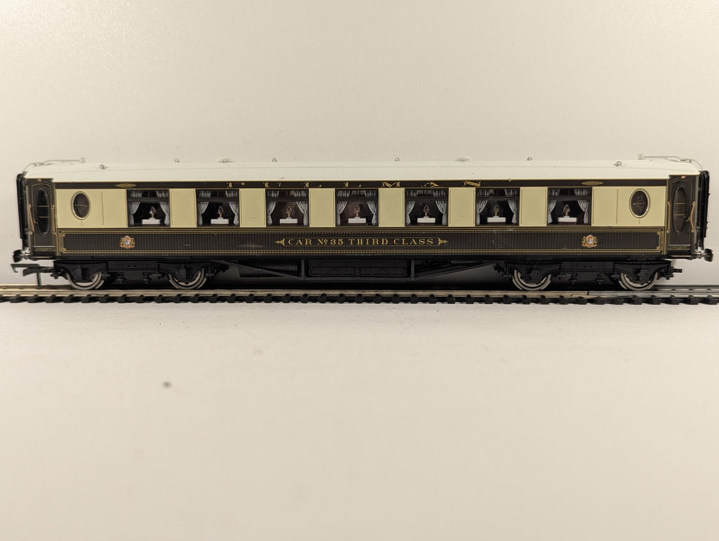 Hornby OO Gauge Pullman Parlour Car 'Car No. 35' Third Class Working Lights