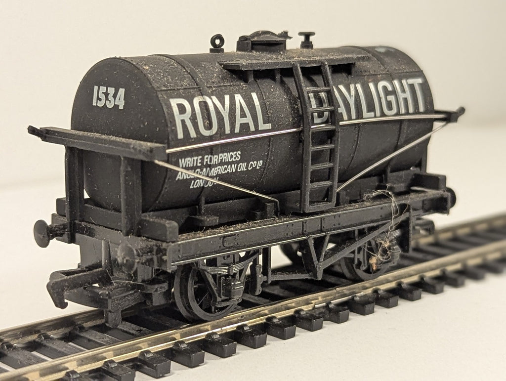 Mainline OO Gauge Royal Daylight 14-Ton Tank Wagon Goods Wagon 1534