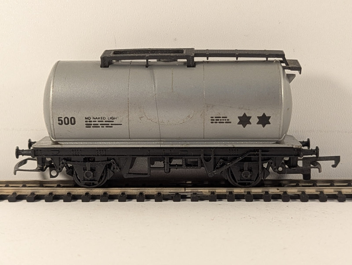 Tri-ang OO Gauge Two Star Tank Wagon Goods Wagon 500 Silver