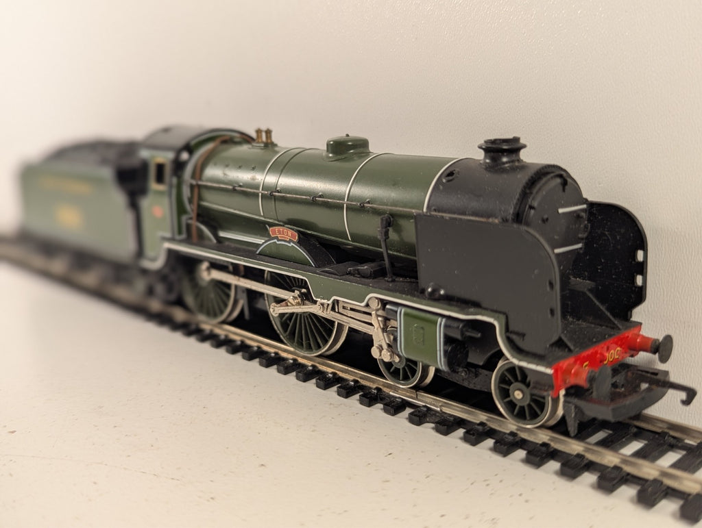 Hornby R817 Schools Class 4-4-0 "Eton" Steam Locomotive OO Gauge - Boxed