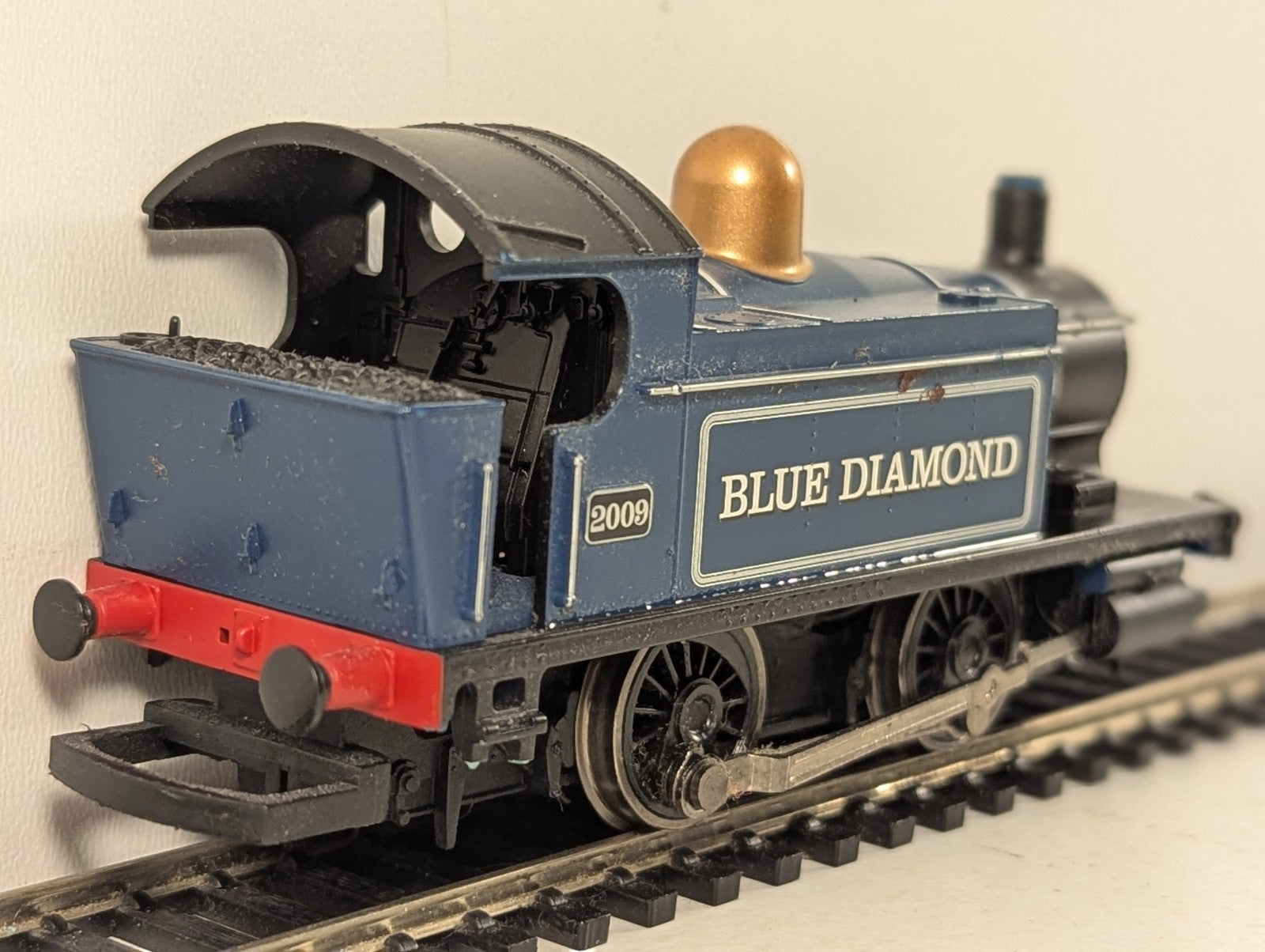 Hornby OO Gauge Blue Diamond 0-4-0 Steam Locomotive 2009