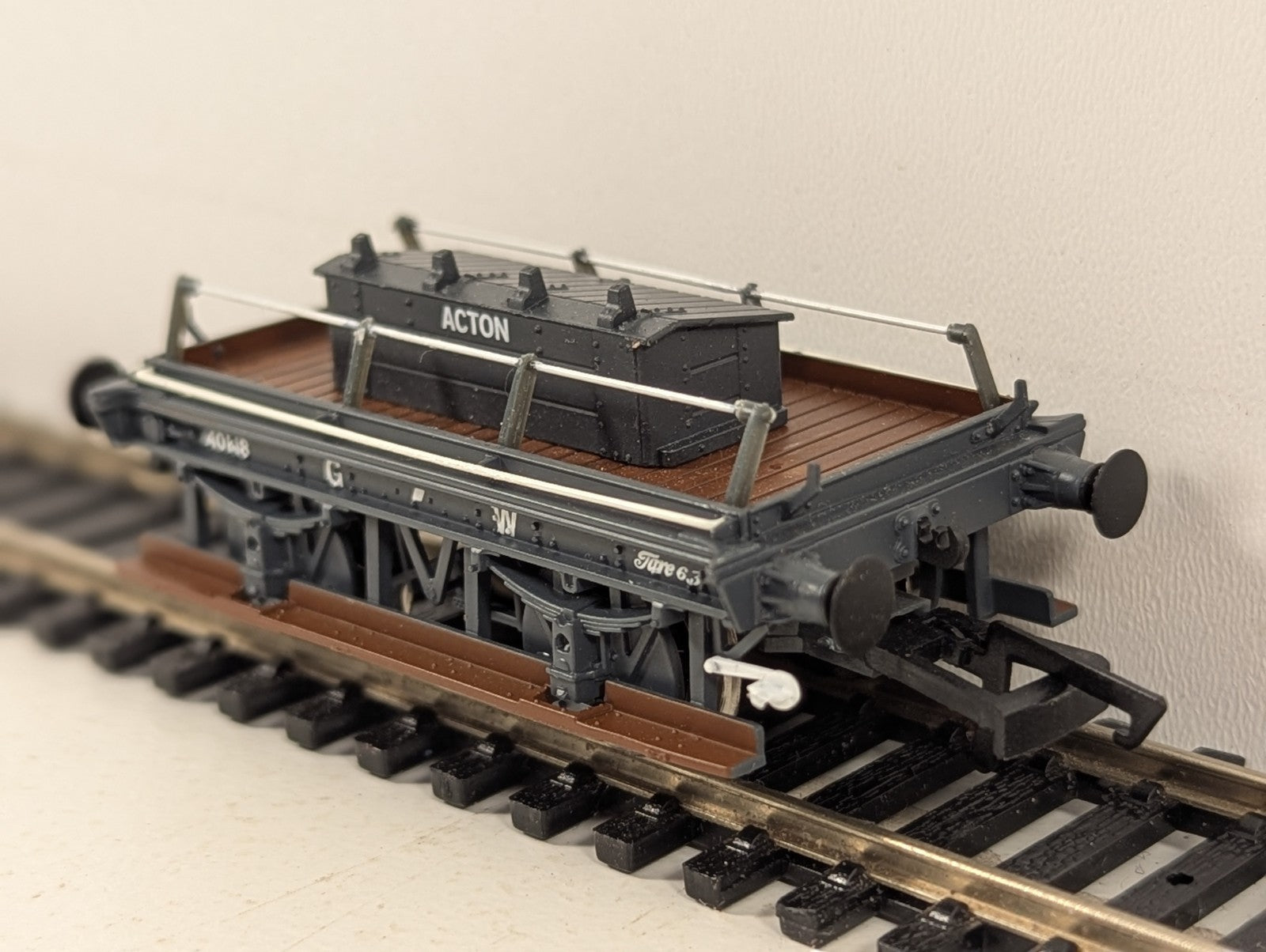 Hornby R6642 GWR Shunters Truck 'Acton'