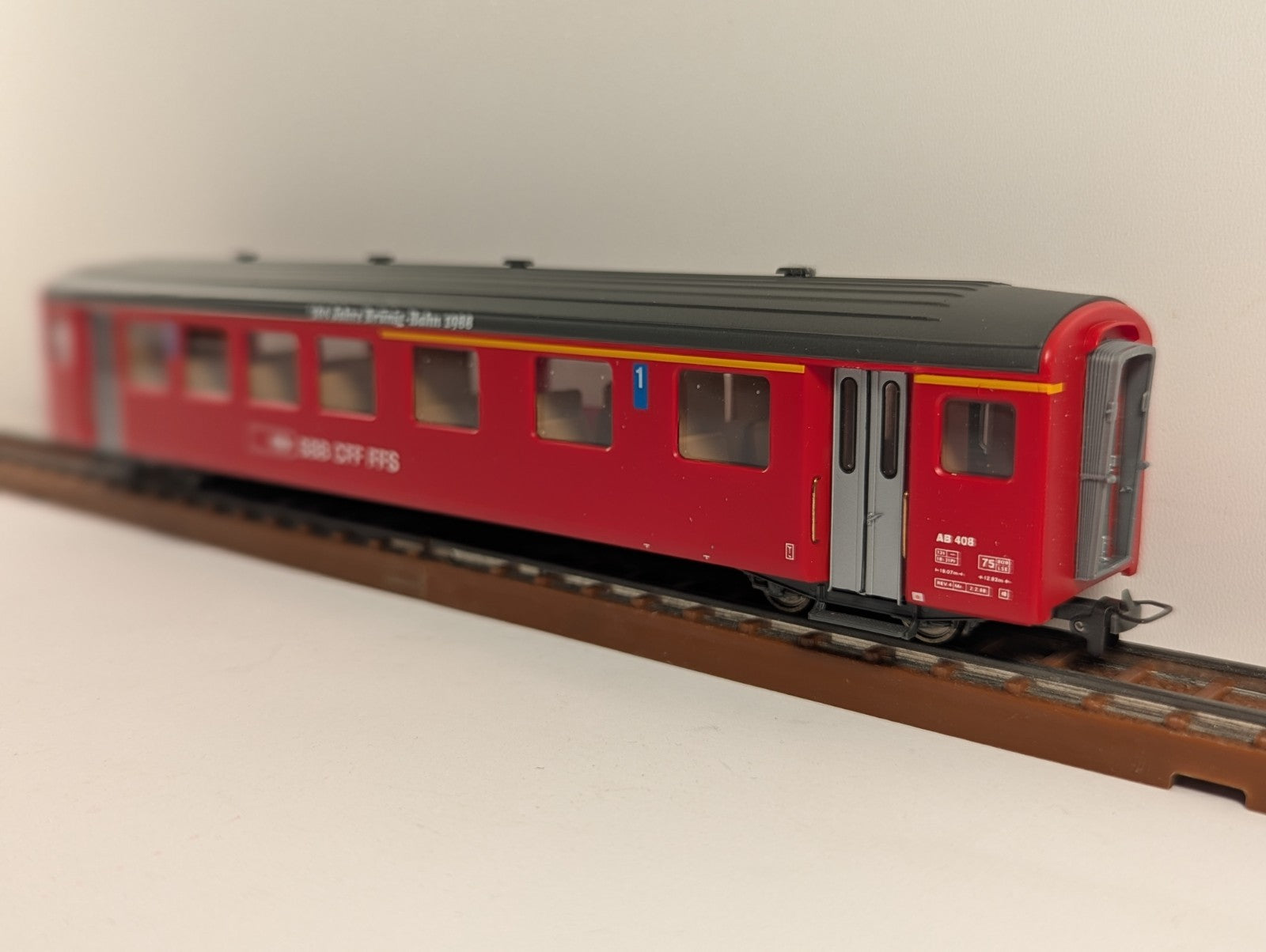 Bemo 3277 428 HOeGauge SBB AB408 "100 Jahre" First Class Passenger Coach - boxed