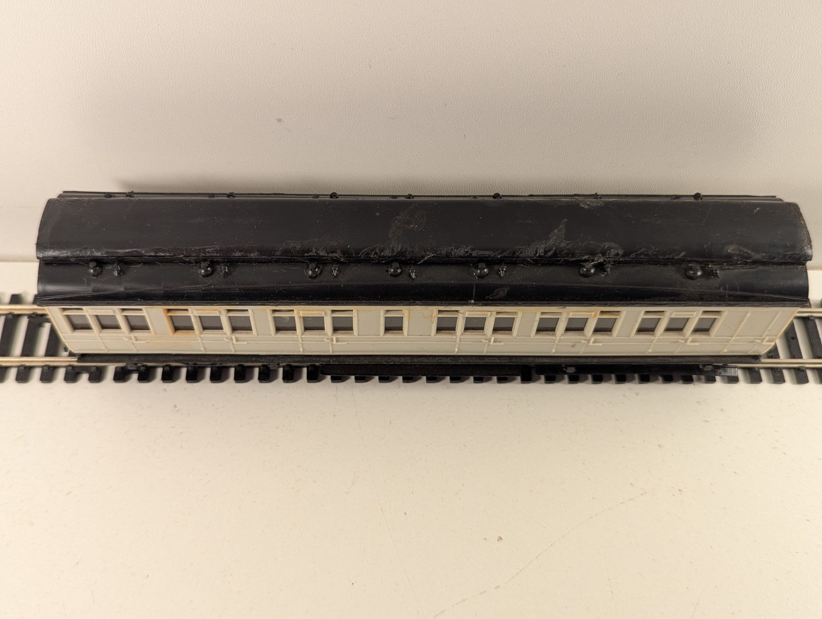 Ratio Midland/LMS Brake Coach Kit Built OO Gauge