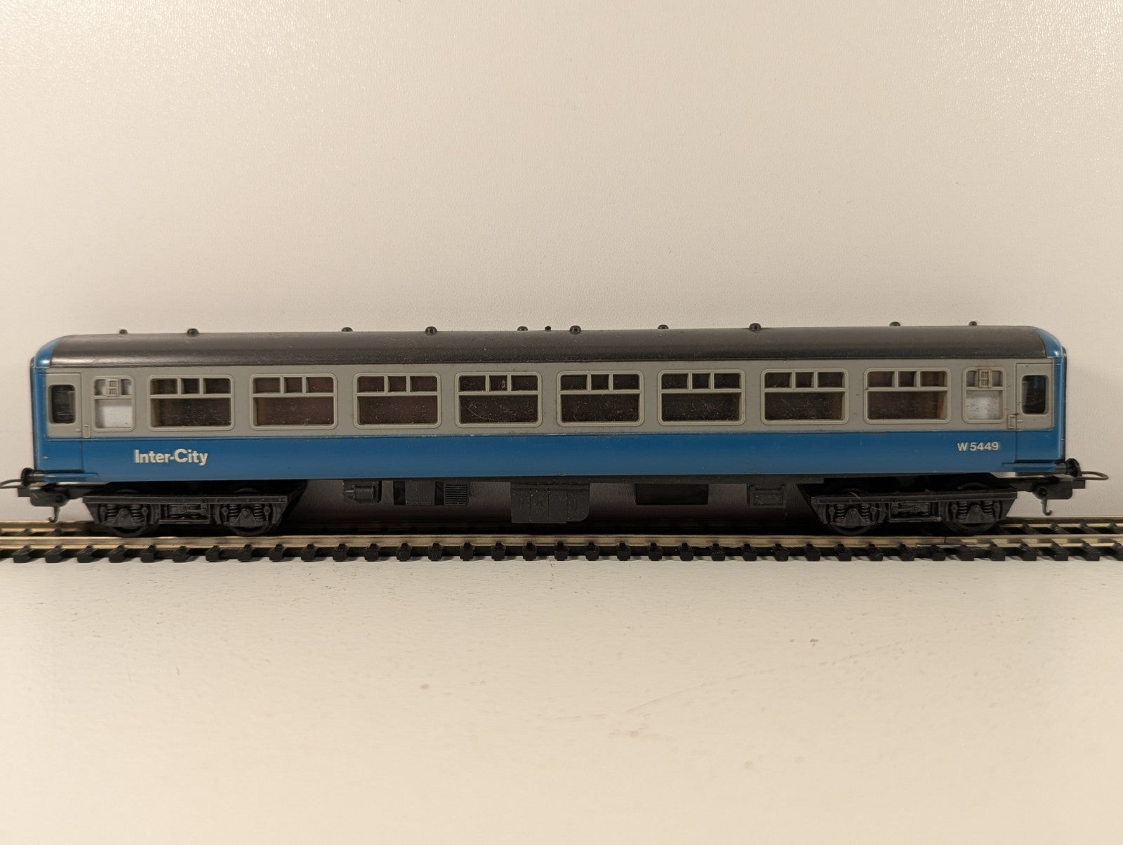 Lima HO Gauge BR Mk2 InterCity Coach Blue & Grey