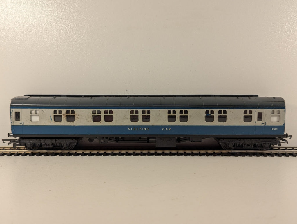 Tri-ang Hornby R339 BR Mk1 Sleeping Coach Blue & Grey OO Gauge