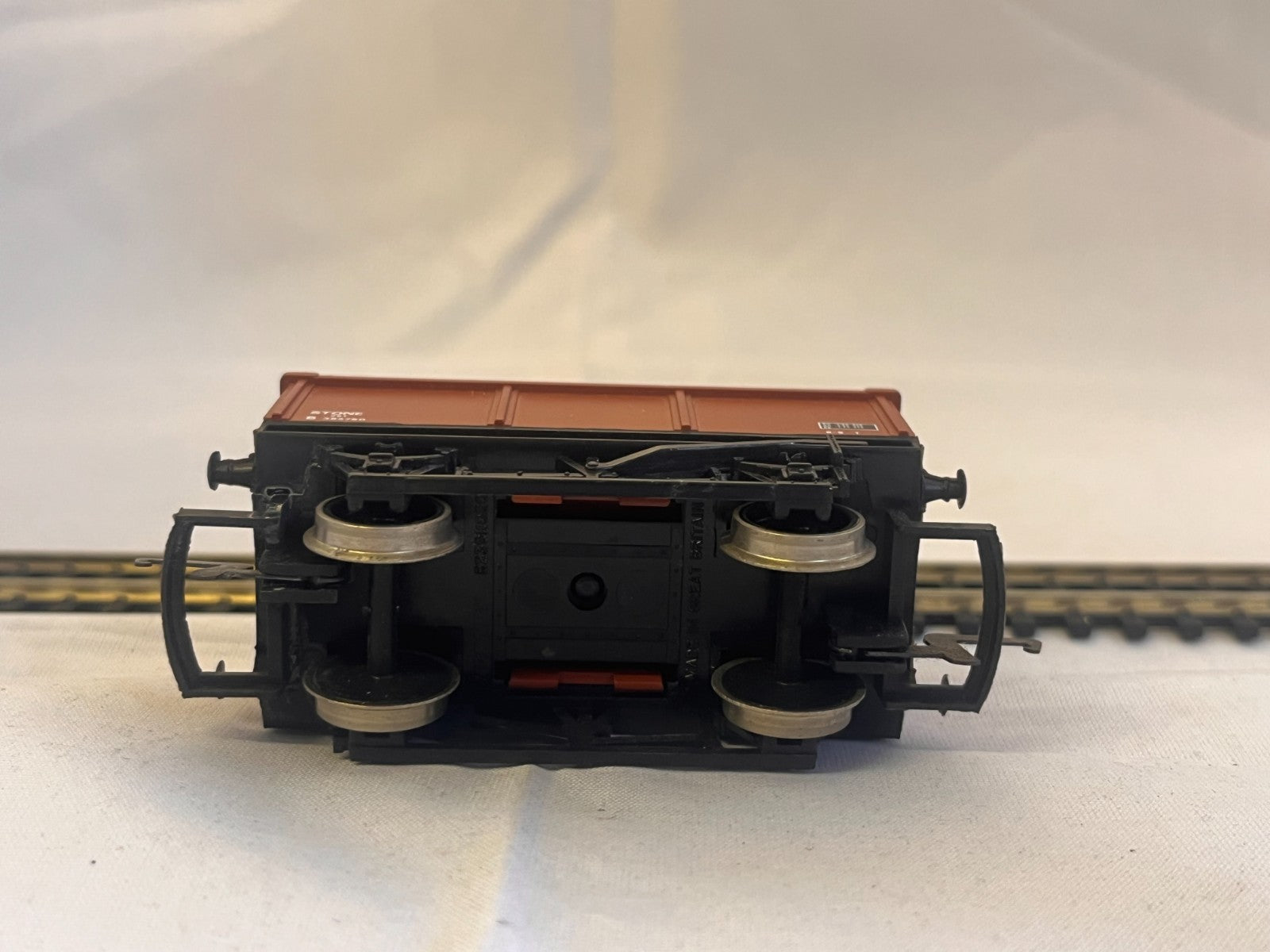 Hornby R239 OO Gauge BR Steel Mineral Wagon