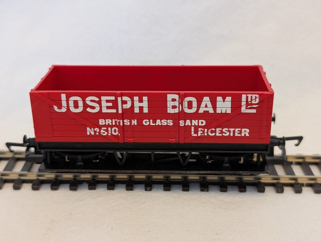 Hornby OO Gauge Joseph Boam Ltd British Glass Sand 5-Plank Wagon