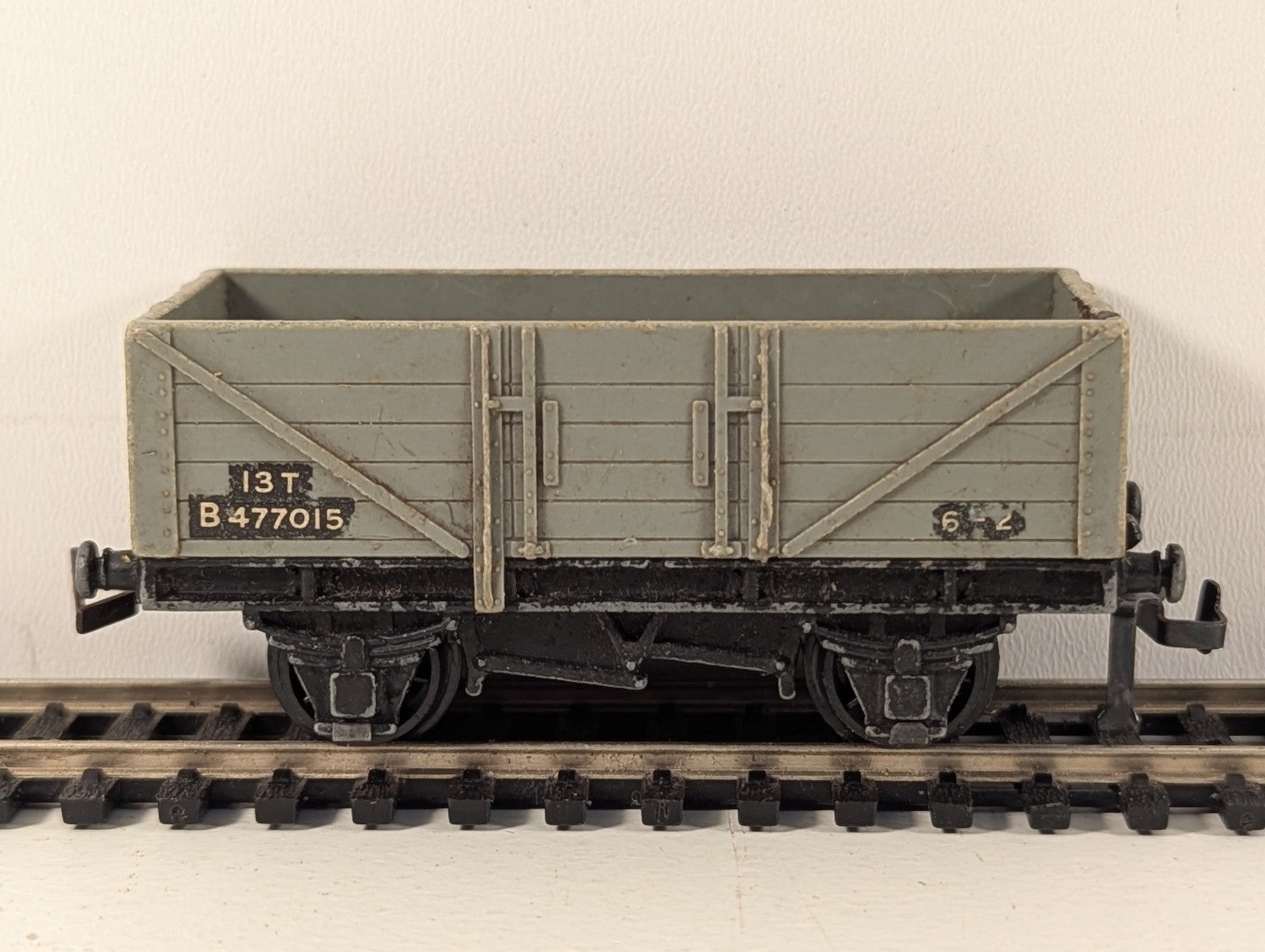 Hornby Dublo BR 13 Ton 5 Plank Coal Wagon Grey OO Gauge