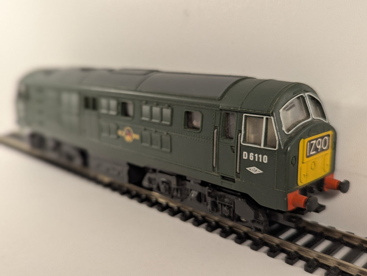 Hornby OO Gauge Class 29 Diesel Locomotive D6110 BR Green