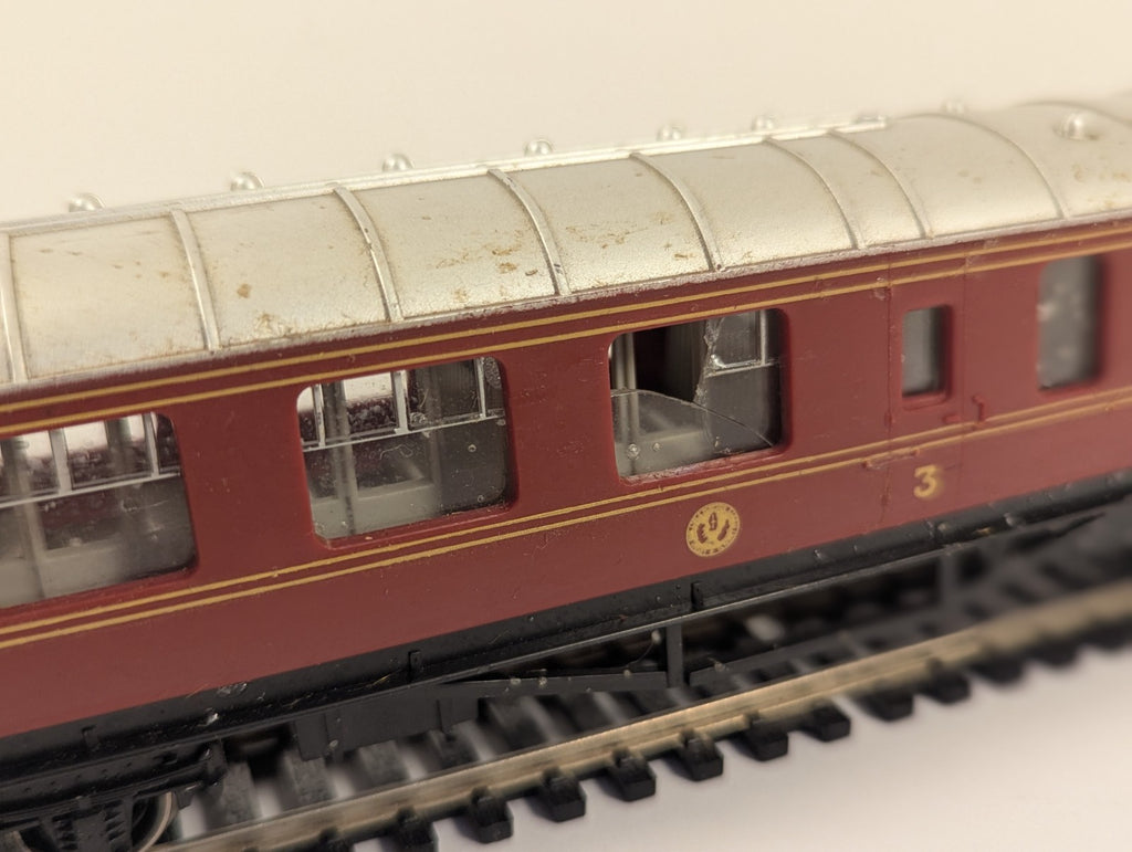 Hornby OO Gauge R423 LMS Brake 3rd Coach 5644