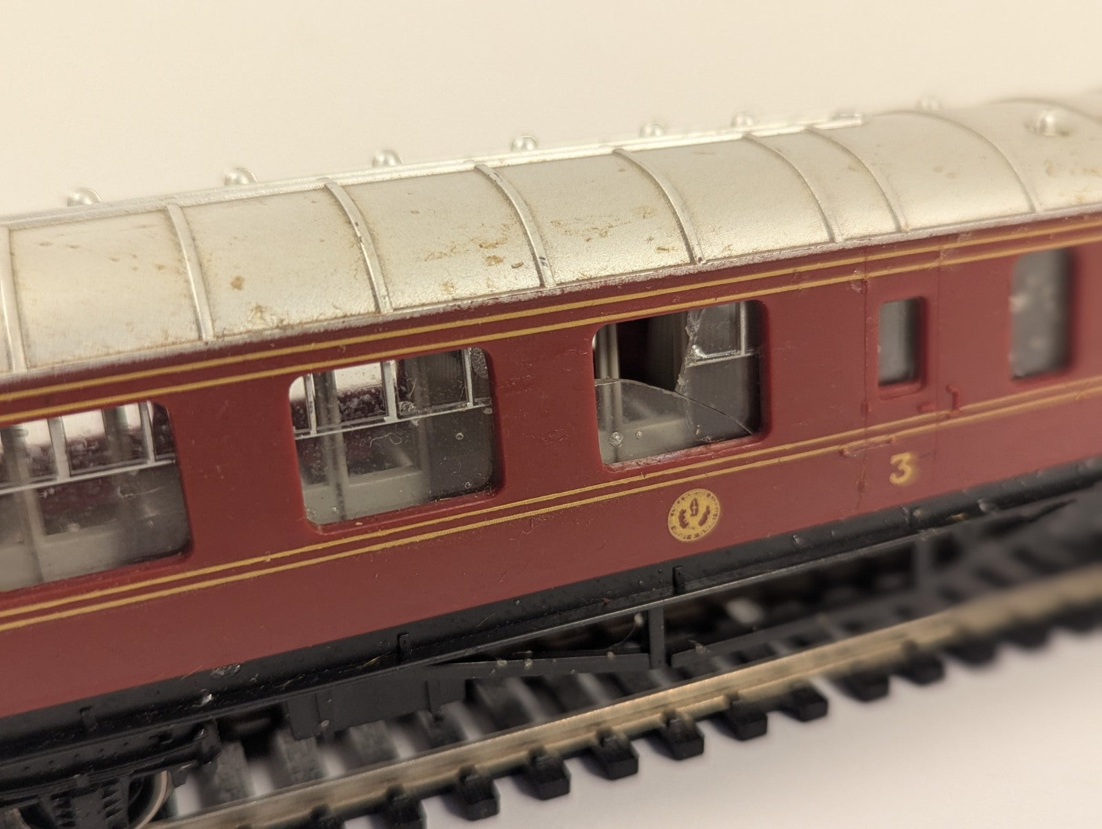 Hornby OO Gauge R423 LMS Brake 3rd Coach 5644
