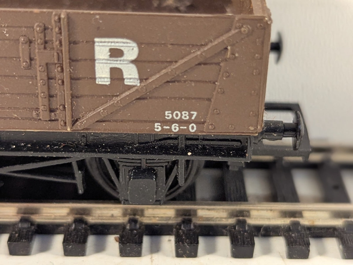 Graham Farish OO Gauge SR 7-Plank Open Wagon 5087 SR Brown