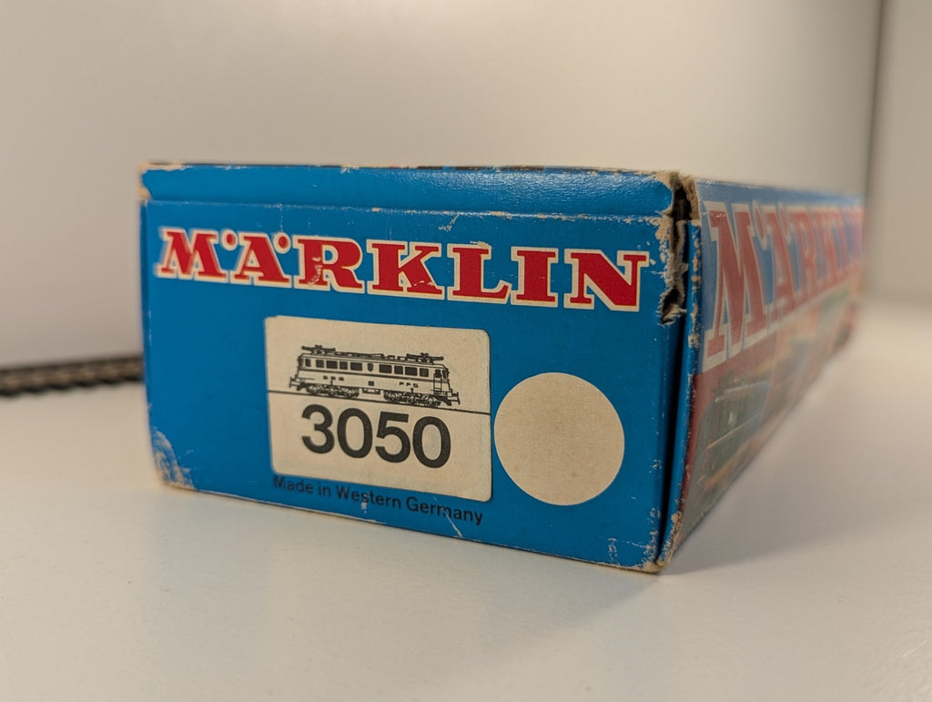 Märklin 3050 H0 Gauge SBB Re 4/4 Electric Locomotive Green - Boxed