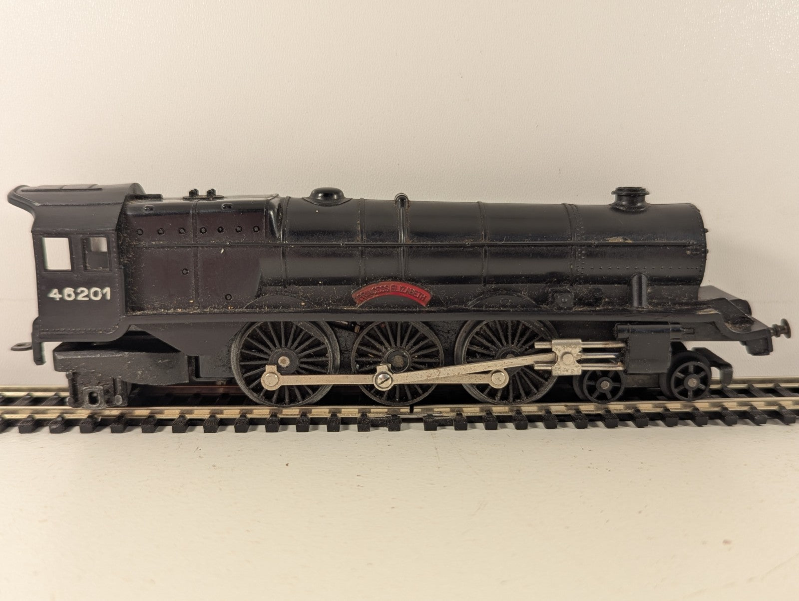 Tri-ang R50 OO Gauge LMS Princess Royal Class 4-6-2 - Spares/Repairs