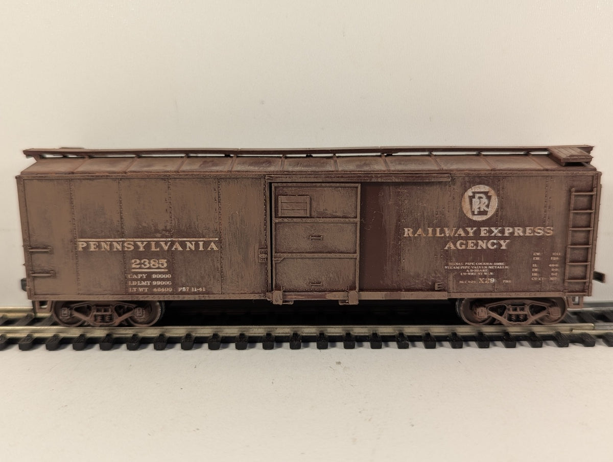 Walthers HO Gauge 40' Steel X-29 Boxcar 2385 Pennsylvania Railroad 932-2051B