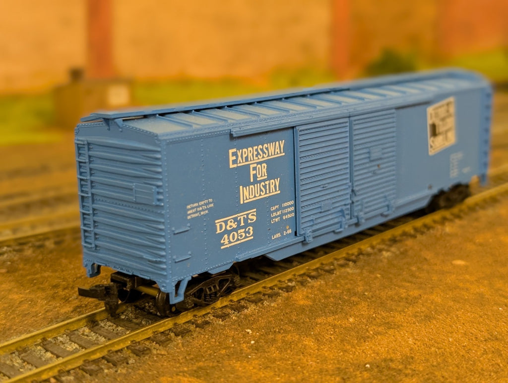 HO Scale Detroit & Toledo Shore Line 50' Double Door Box Car