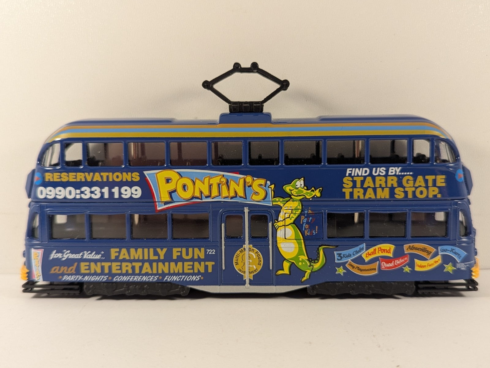 Corgi 1:76 Blackpool Balloon Tram 722 Pontin's 43512
