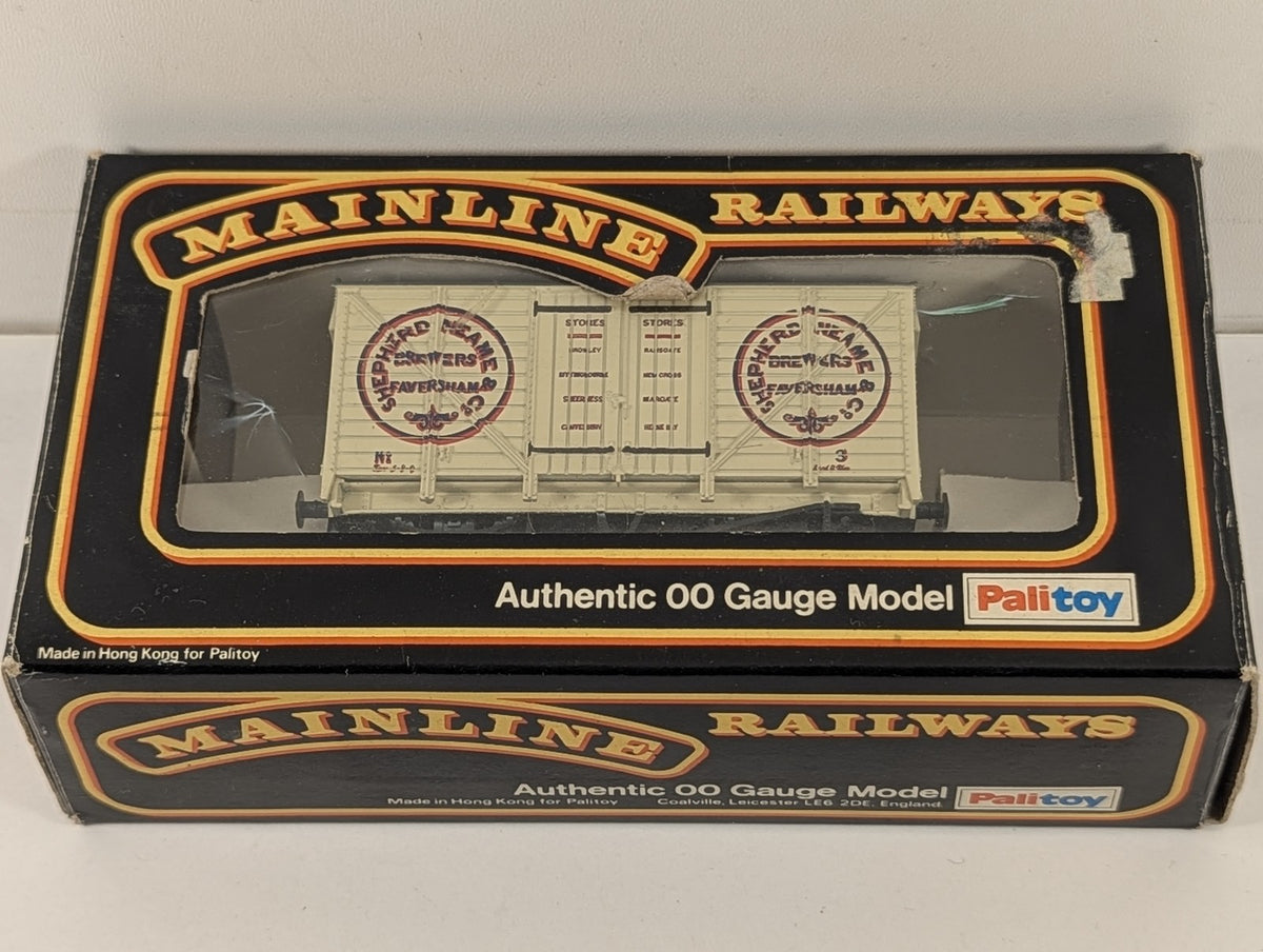 Mainline OO Gauge 12 Ton Ventilated Van Shepherd Neame Goods Wagon 3 37-137