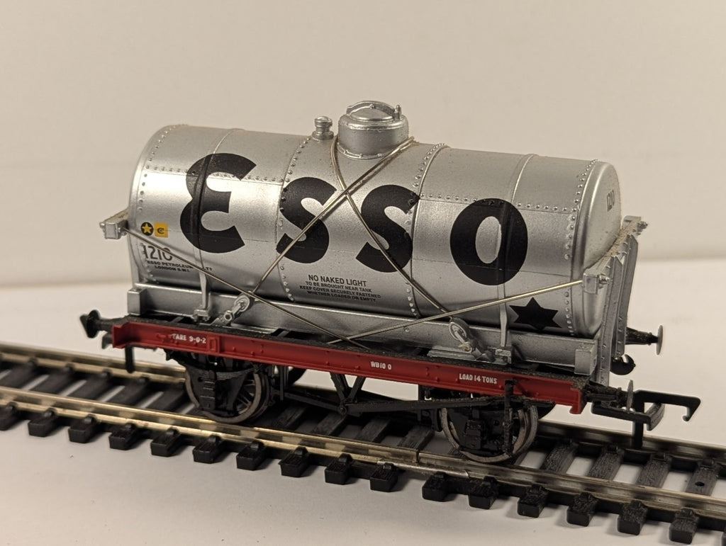 Bachmann OO Gauge 14 Ton Tank Wagon 1210 Esso Silver 38-752