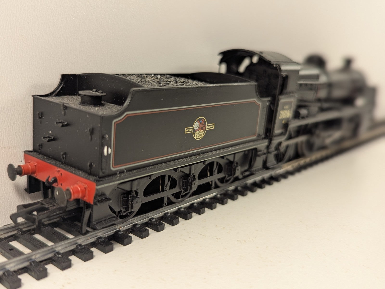 BachmannBranchline 32-151A OO Gauge BR N Class BR Lined Black Late Crest - Boxed