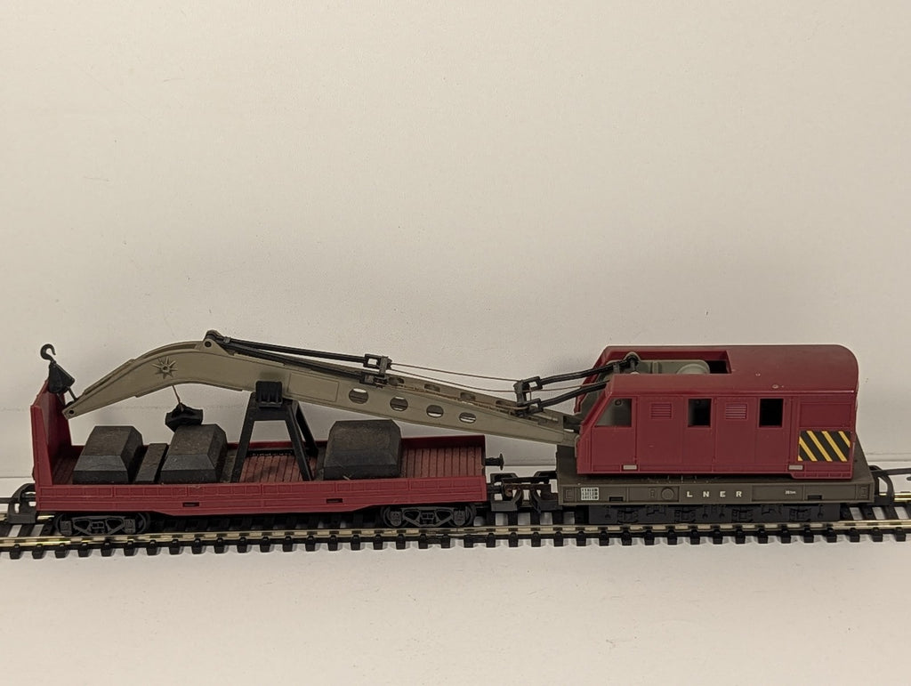 Lima OO Gauge 30 Ton Breakdown Crane LNER Red