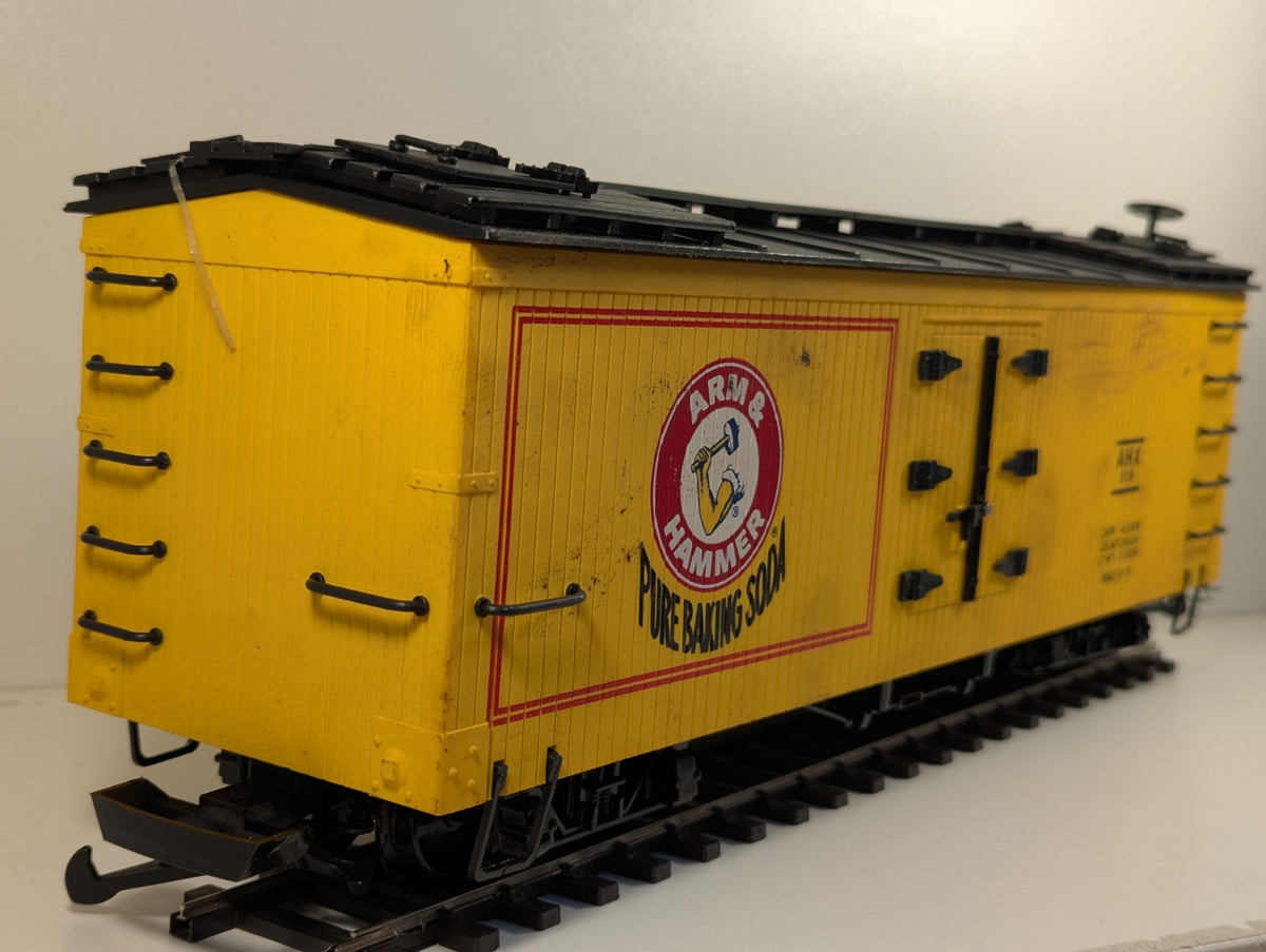Bachmann G Scale Arm & Hammer Billboard Boxcar