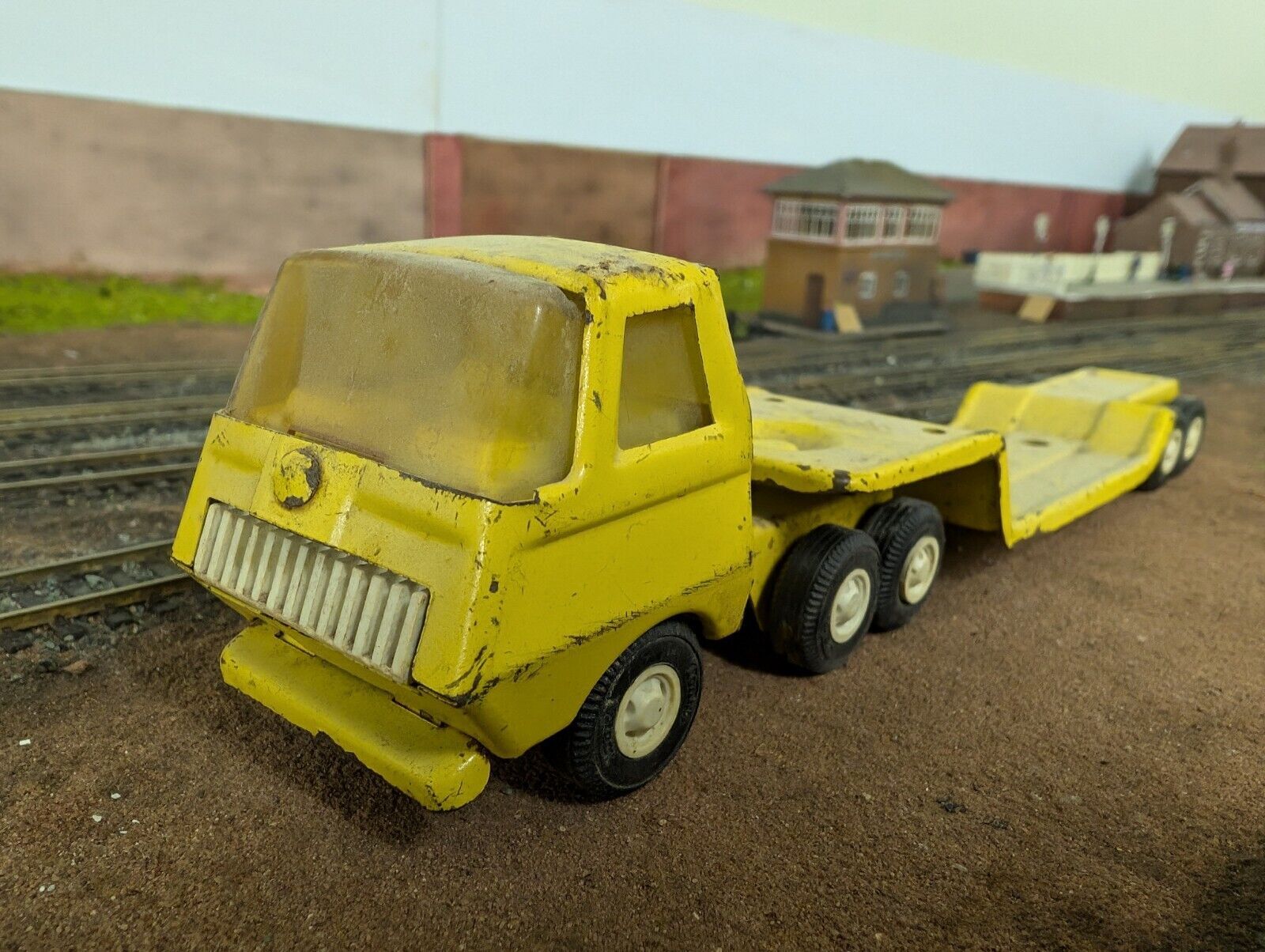 TONKA Yellow Hauler Truck & Flatbed Trailer