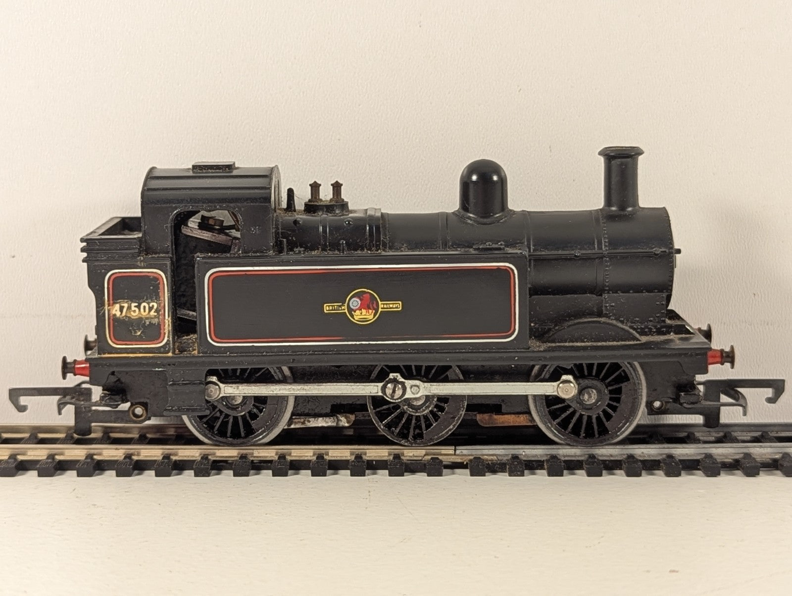 Tri-ang R52 OO Gauge BR Class 3F 0-6-0T Tank Locomotive