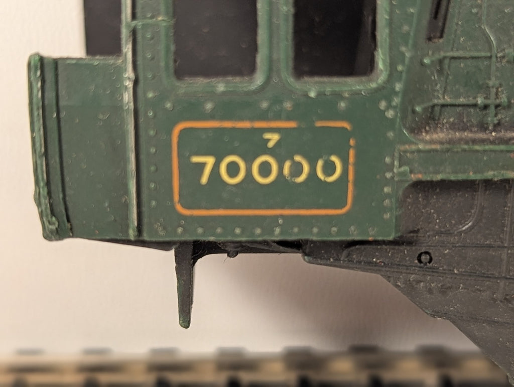 Tri-ang OO Gauge Class 7MT Britannia Steam Locomotive 70000 BR Green