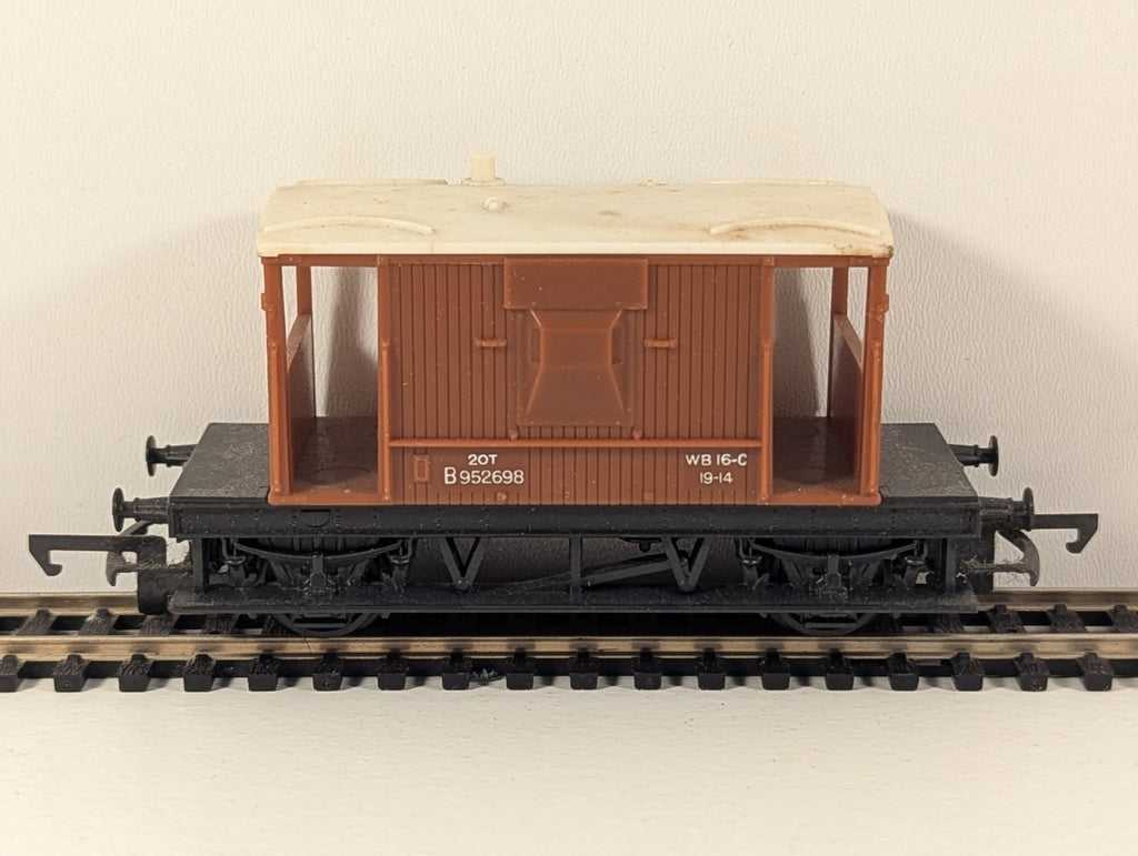 Hornby OO Gauge BR 20-Ton Brake Van