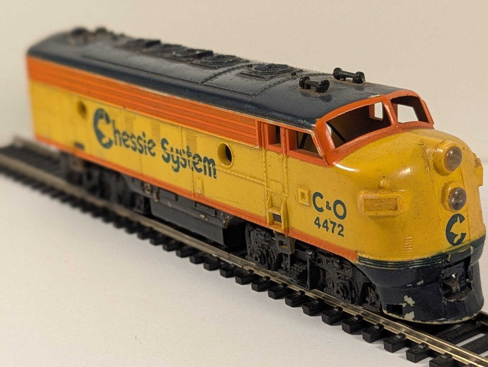 Life-Like OO Gauge Union Pacific E9 Diesel – Spares/Repair