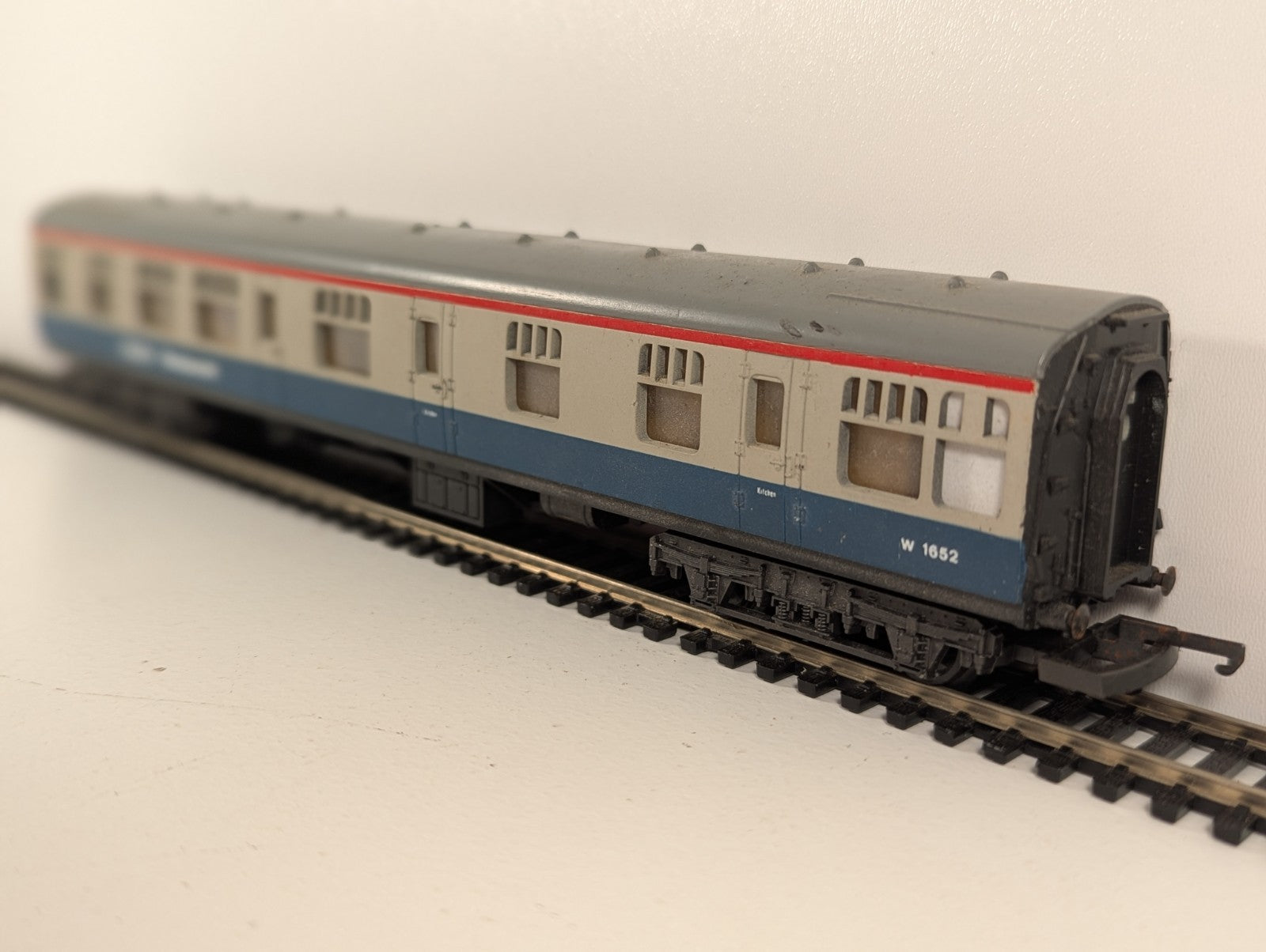 Lima OO Gauge BR Mk1 Buffet Restaurant Coach