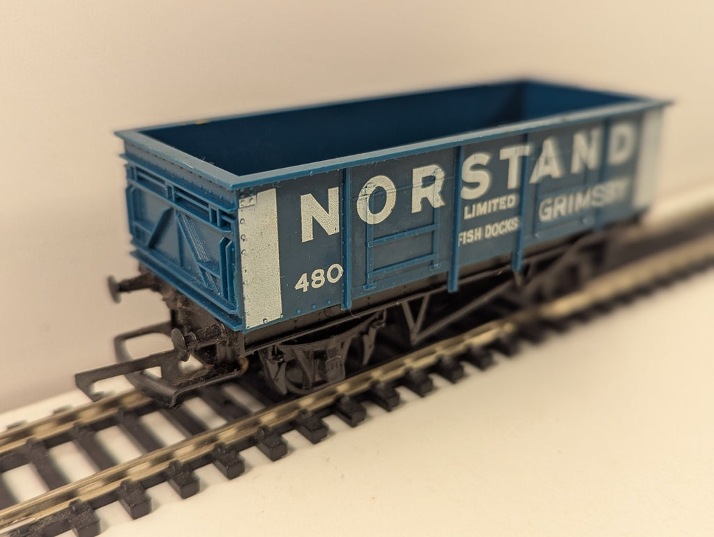 Hornby R220 OO Norstand Grimsby Fish Docks Wagon