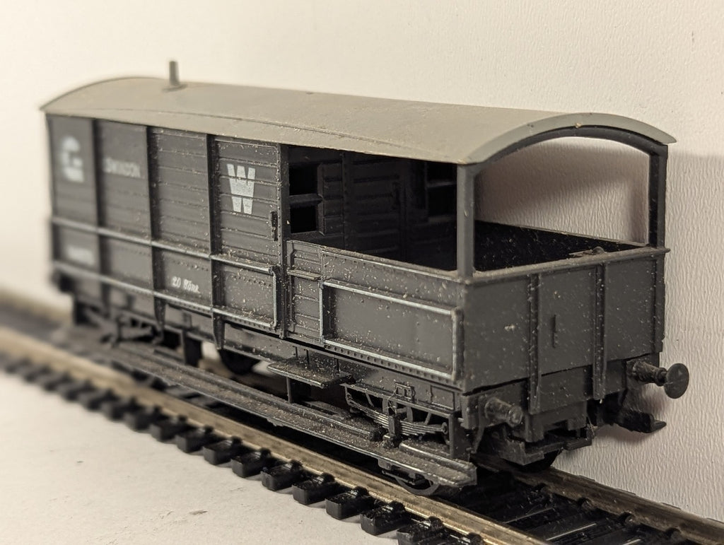 Hornby OO Gauge GWR Toad Brake Van 114875 GWR Grey R140